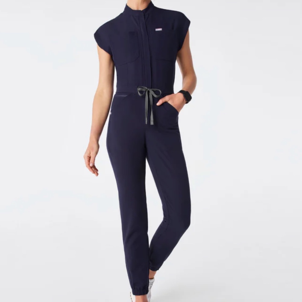 Rafaela Cargo ScrubJumpsuit– Size Small – Navy Blue (by FIGS)